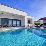 Flokica Villa