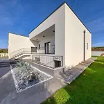 Flokica Villa *