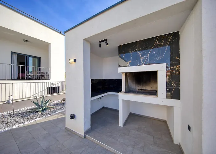 Flokica Villa *