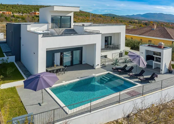 Villa Flokica Maslenica