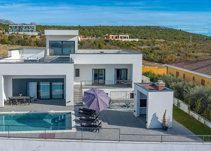 Villa Flokica Maslenica