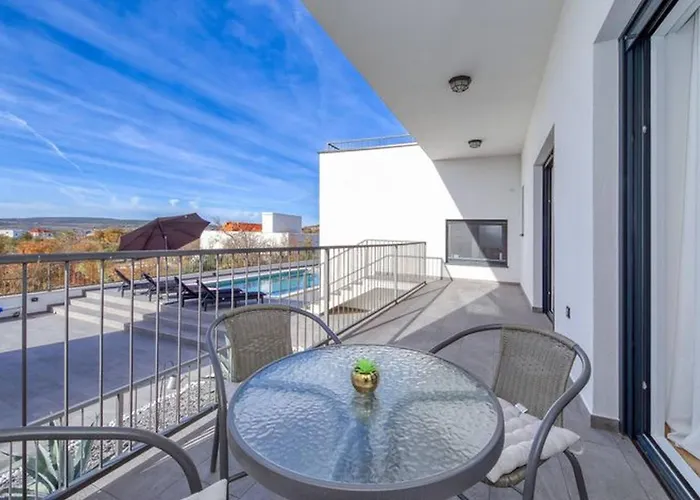 Villa Flokica Maslenica